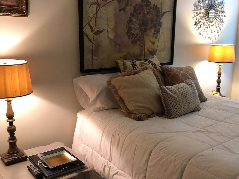 1st image of 10189 Bloomsbury Ave
