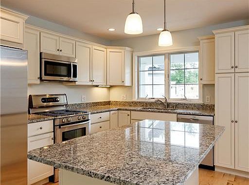 2nd image of 3 Hollyberry Way #47