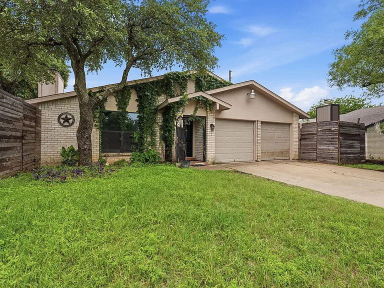 11507 Sandy Loam Trl — Photo 2