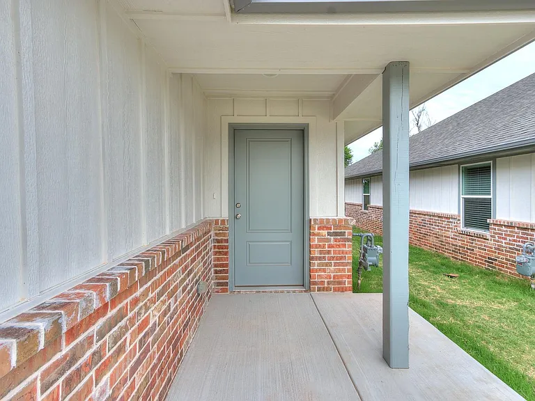 3705 N Divis Ave — Photo 12