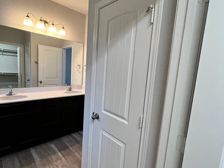 113 Kyra Ln — Photo 18