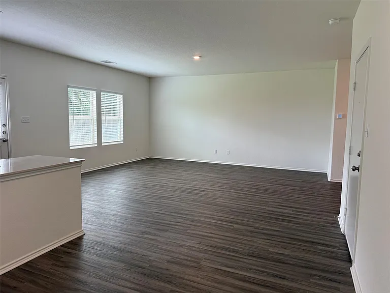 117 Crownover Cv — Photo 3