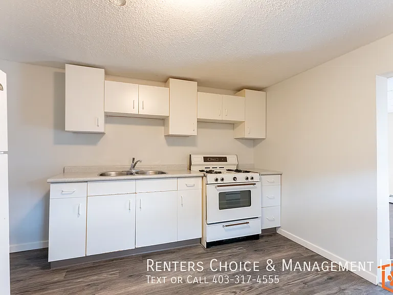 306A 7th Ave S — Photo 3
