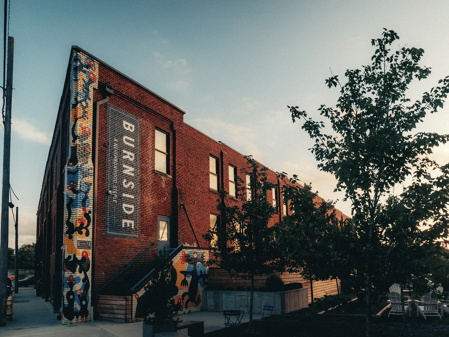 Burnside — Photo 4