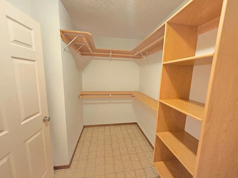 5006 S Baneberry Ave — Photo 20