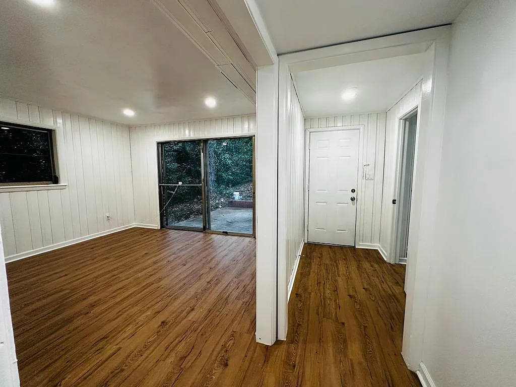 1 bed, 850 sqft, $1,600 — Photo 4