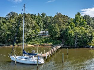 316 Woodbrook Dr, Lancaster, VA 22503