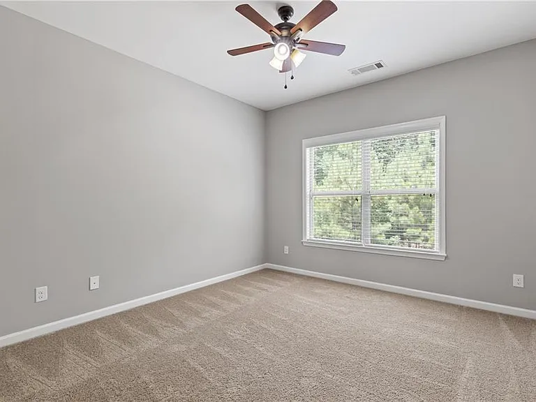 5440 Northview Lake — Photo 30