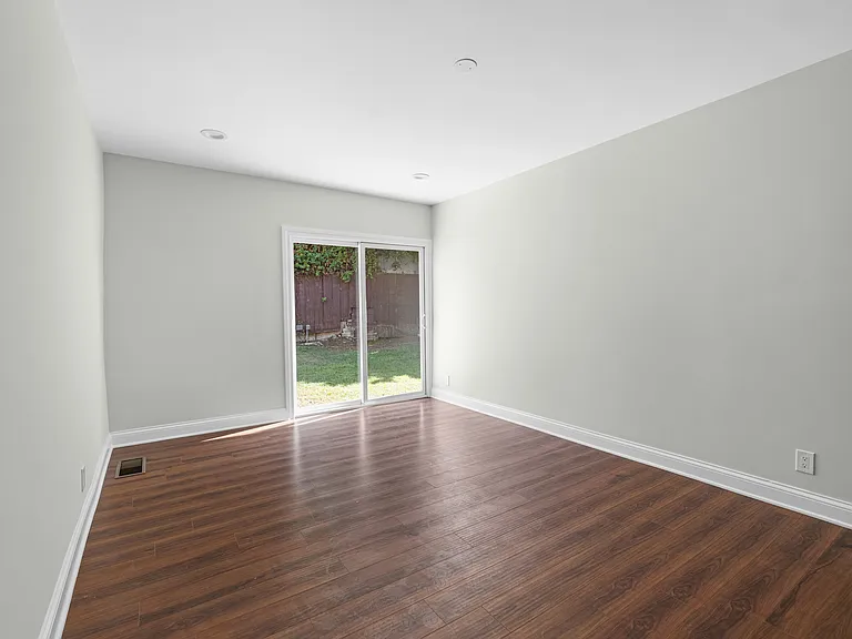6320 Primrose Ave #6320 — Photo 18