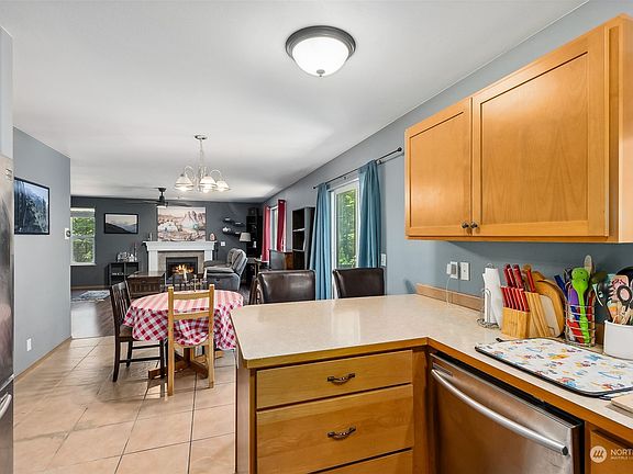 5th image of 17918 Upland Drive SE