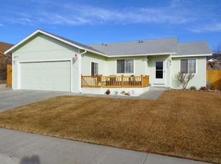 996 Hilltop Dr, Carson City, NV 89705