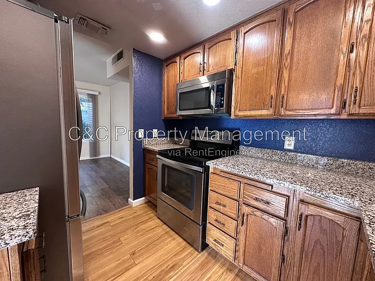 11330 Fair Oaks Blvd #103 — Photo 4