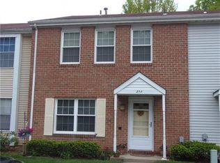 211 Applegate Ln, East Brunswick, NJ