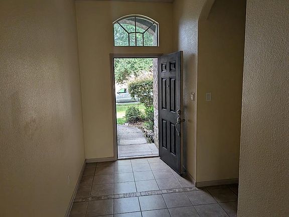 4th image of 21383 Village Crossing Ln