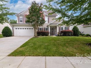 141 Fielding St, Mount Holly, NC 28120