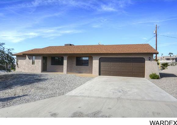 1st image of 2865 Bamboo Dr