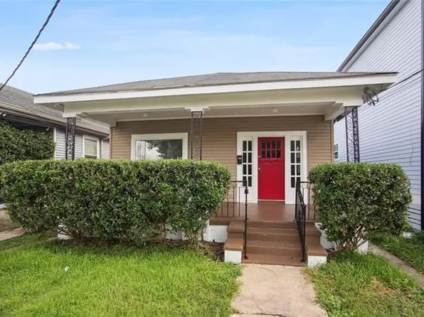 8725 Belfast St, New Orleans, LA 70118