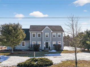 2 Sunrise Rdg, Sackville, NB E4L 4S5