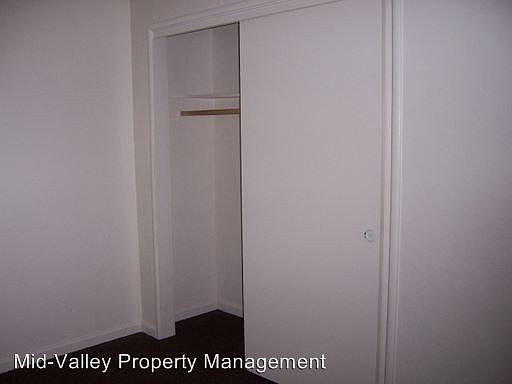 2nd image of 239 S H St APT 2