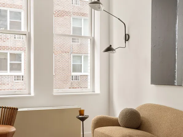 9 Barrow Street 3C image 3 of 8