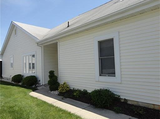 2nd image of 8 Wilton Pl