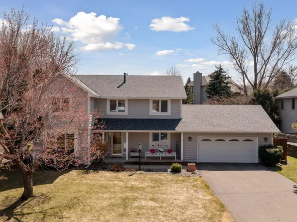 4925 W 93rd St, Bloomington, MN 55437