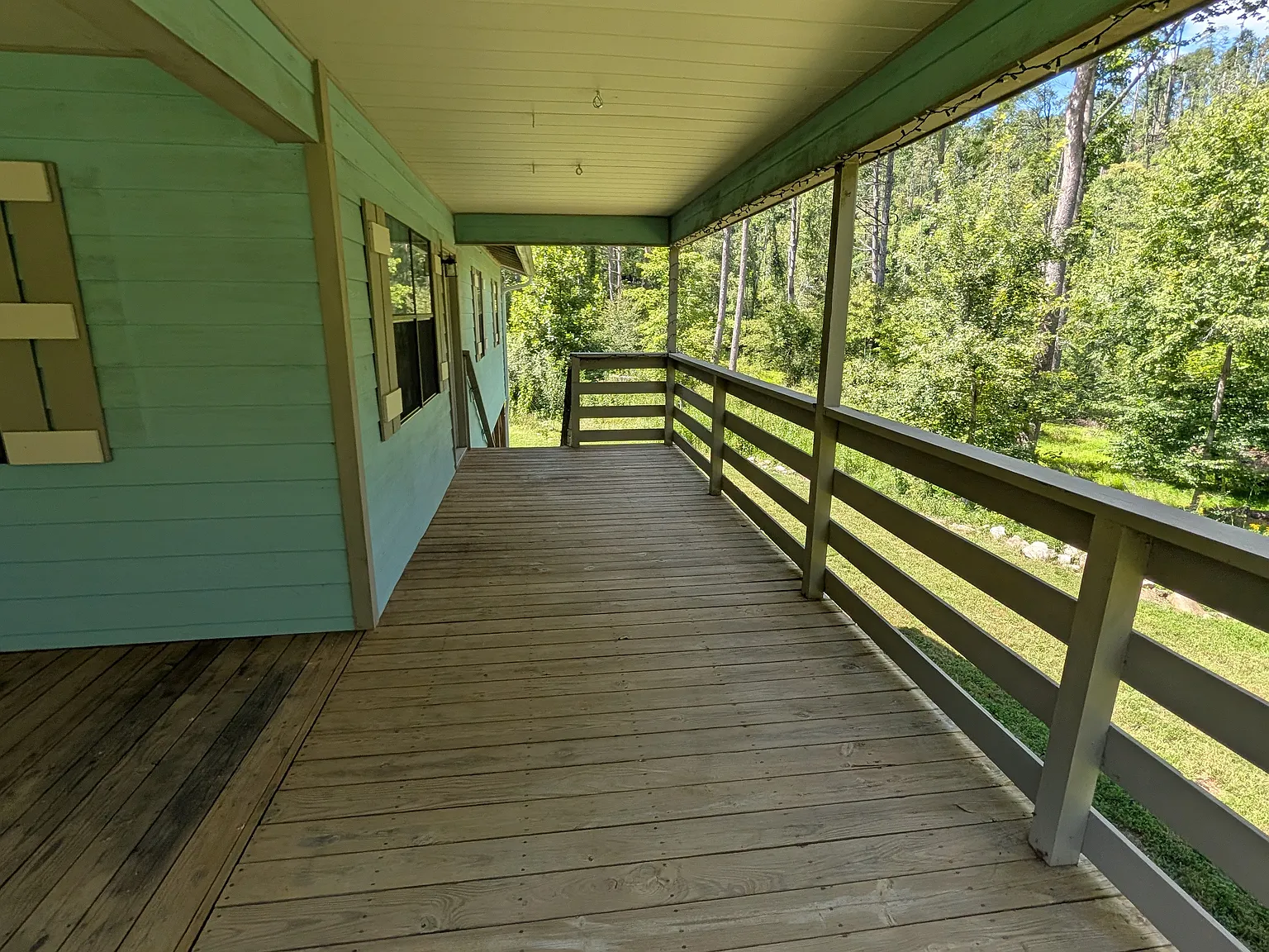 3 bed, 1219 sqft, $2,400 — Photo 4