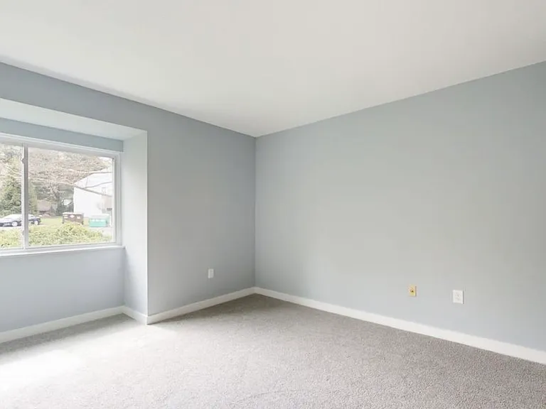 75 Brookwood Dr #D — Photo 11