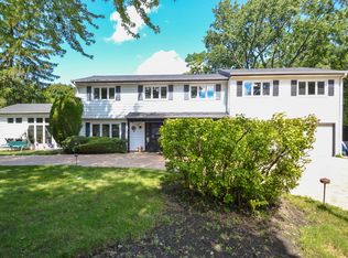 1536 Hackberry Rd, Deerfield, IL 60015