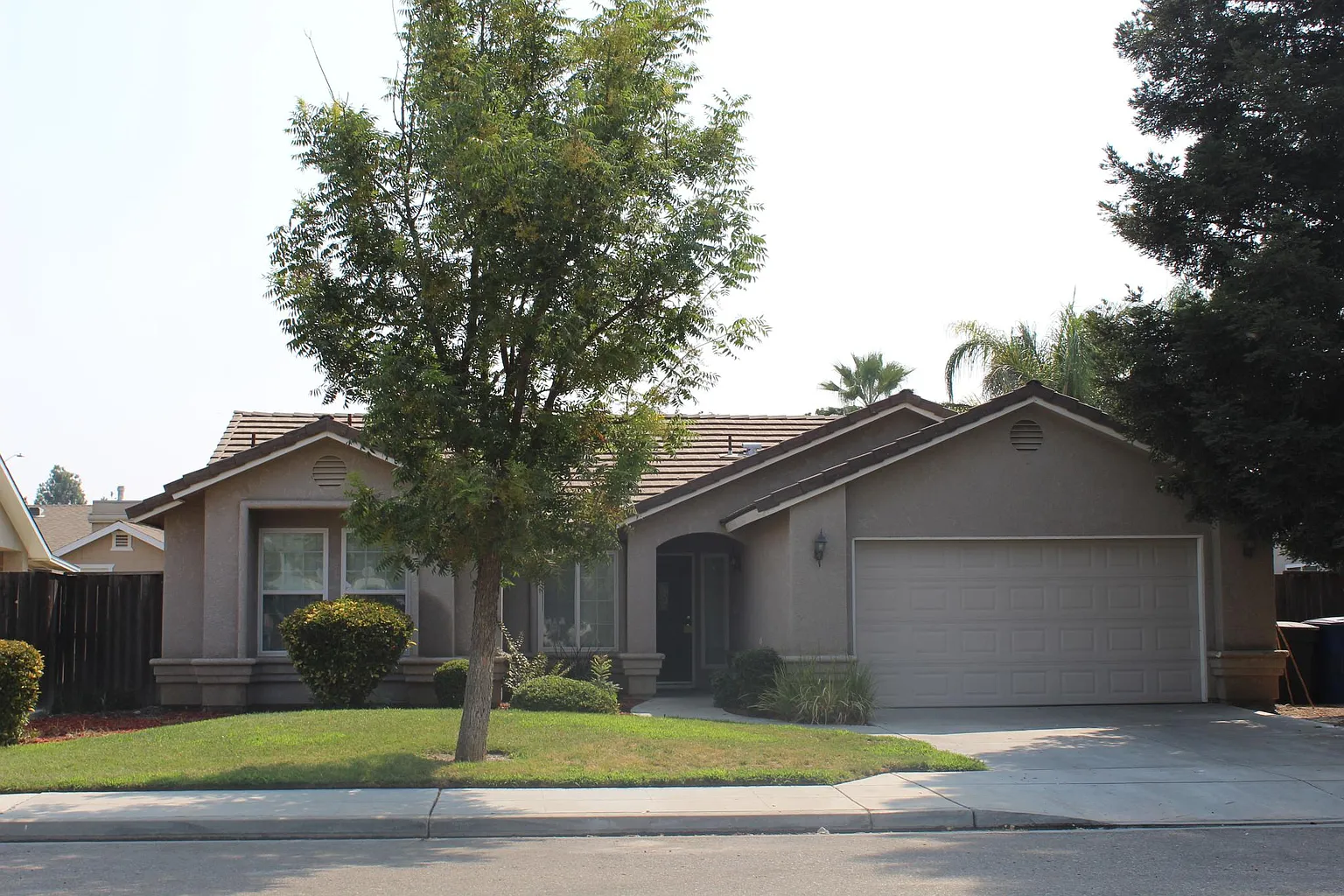 132 Phillip Way photo 1