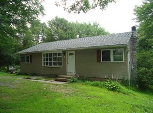 33 Walbert Dr, Stroudsburg, PA 18360