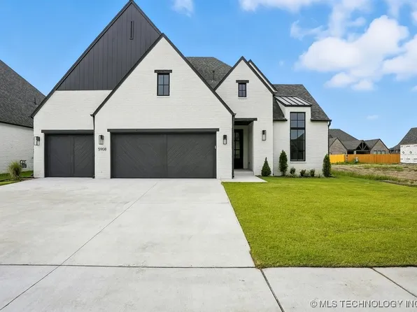 5908 E 127th St S, Bixby, OK 74008