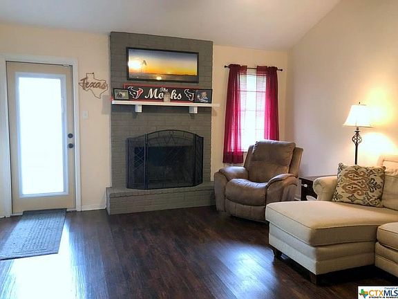 3rd image of 306 Fleetwood Dr