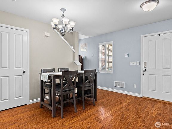 5th image of 5823 Pennsylvania Street SE
