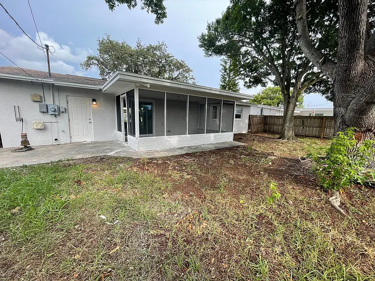 482 Oakwood Dr — Photo 37