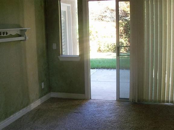 5th image of 2921 Sweetwood Dr