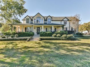 23603 Old Howth Rd, Hempstead, TX 77445