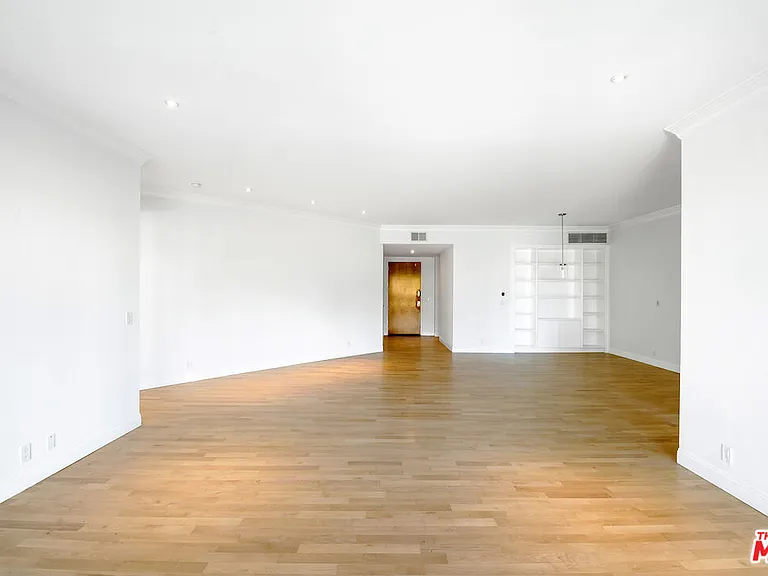 11628 Montana Ave #206 — Photo 11