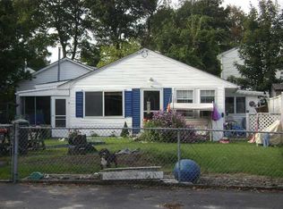 55 Park Ave, Warwick, RI 02889
