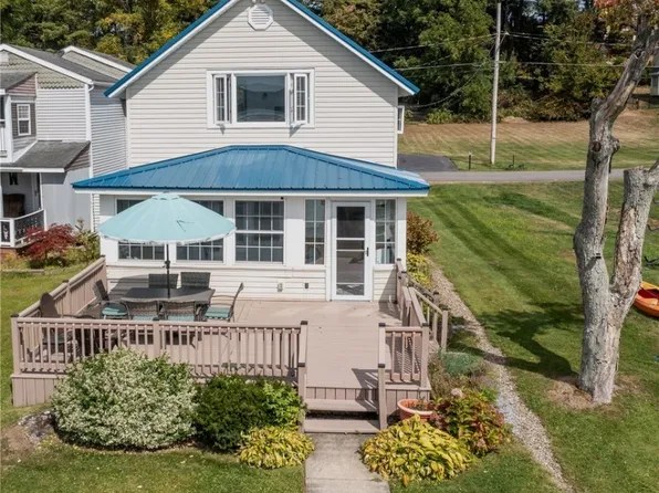 3527 Lake St, Jamestown, NY 14701