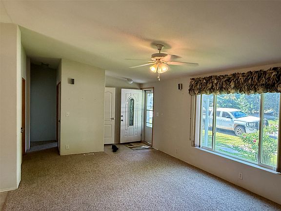 5th image of 516 W 4th St