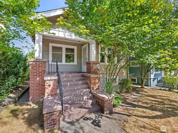 8236 14th Avenue NE, Seattle, WA 98115