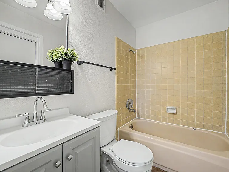 5133 W McNeil St — Photo 17