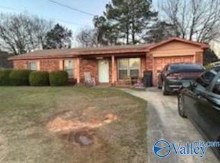 907 Bedford Dr SW, Decatur, AL 35601