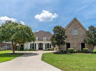 12365 Oak Colony Dr, Geismar, LA 70734