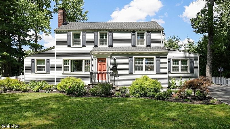 2263 Hill Rd, Scotch Plains, NJ 07076 | Zillow