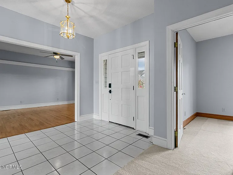 867 Castleberry Ct — Photo 21