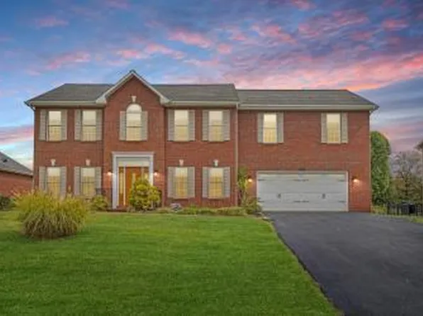 6411 Garrett Ln, Roanoke, VA 24019