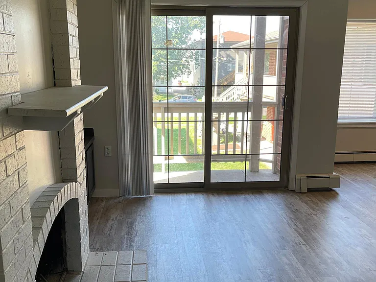 612 S Johnson St #11 — Photo 5