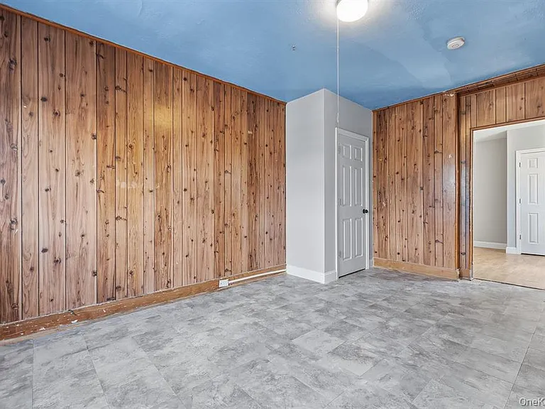 36 Martin Pl #2 — Photo 15